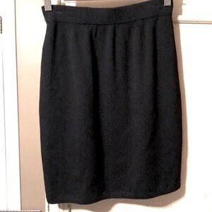 St John Knit Skirt/ Black / Short